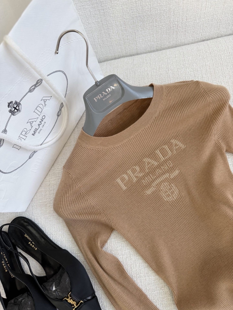 Pra*a sweaters